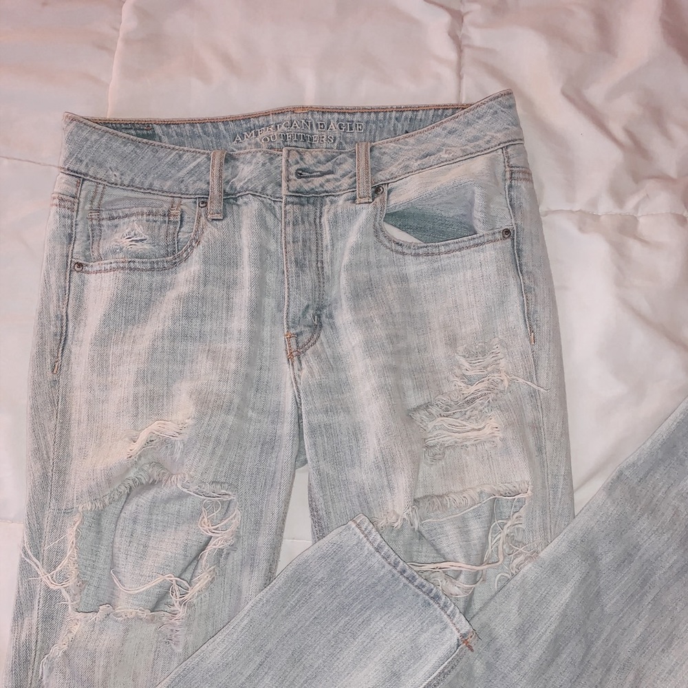 Ripped american eagle jeans